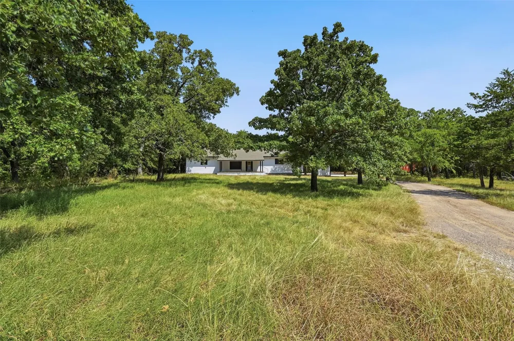 3721 Rock Creek Road Whitesboro, TX 76273