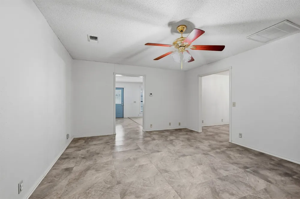 3721 Rock Creek Road Whitesboro, TX 76273