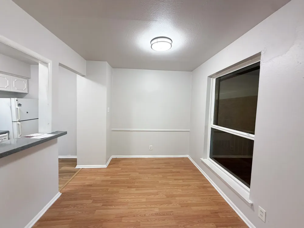 518 Rogers Street #202 Waxahachie, TX 75165