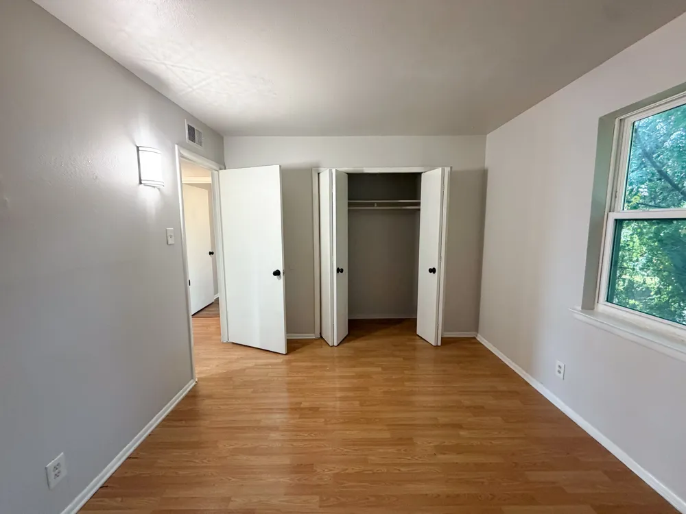 518 Rogers Street #202 Waxahachie, TX 75165