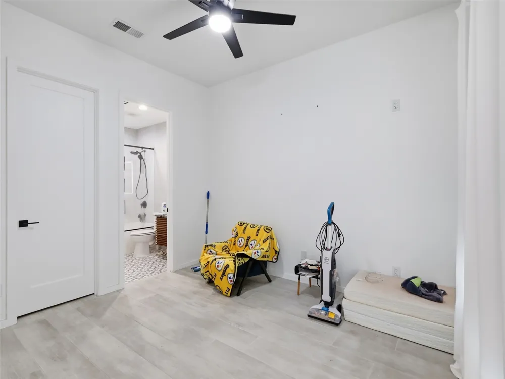 1918 Hope Way Dallas, TX 75206