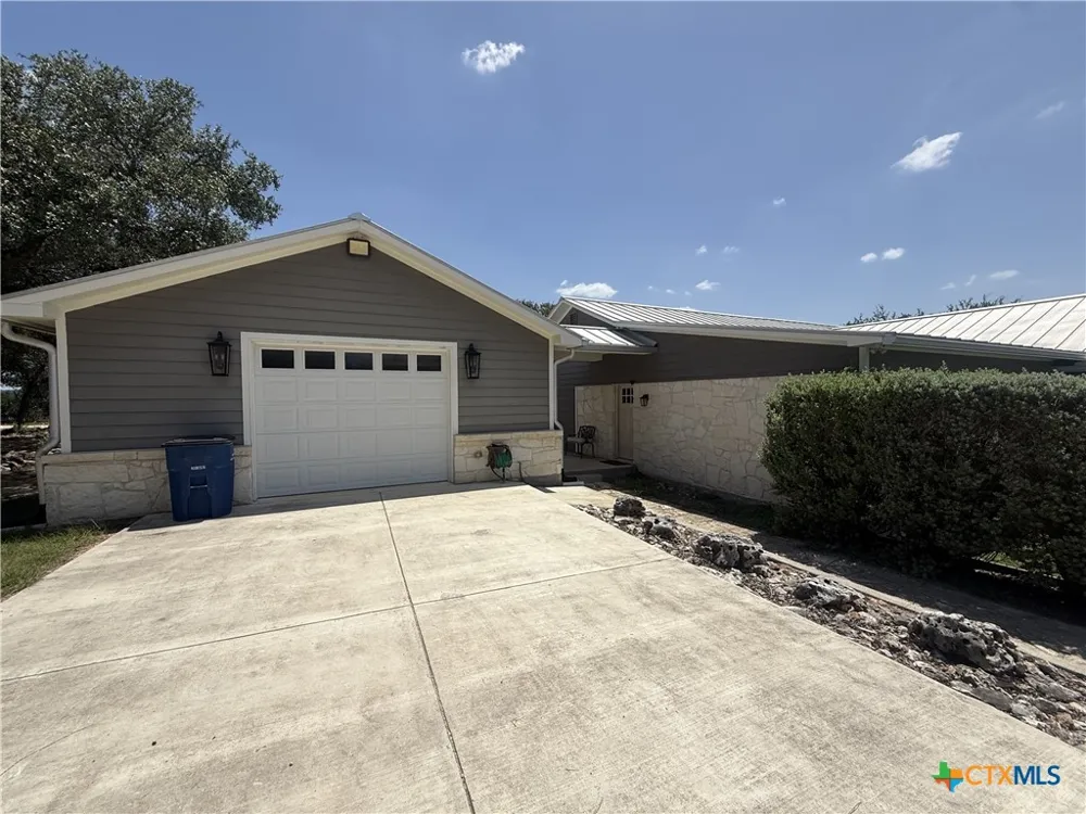 4130 Summit Drive New Braunfels, TX 78132