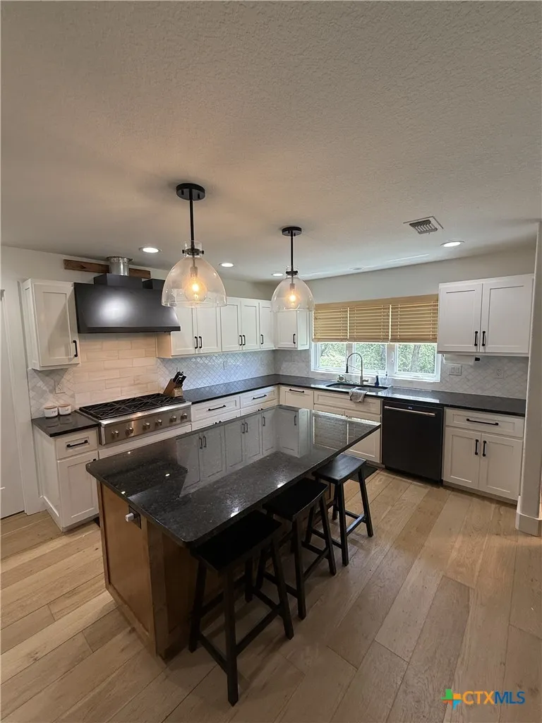 4130 Summit Drive New Braunfels, TX 78132