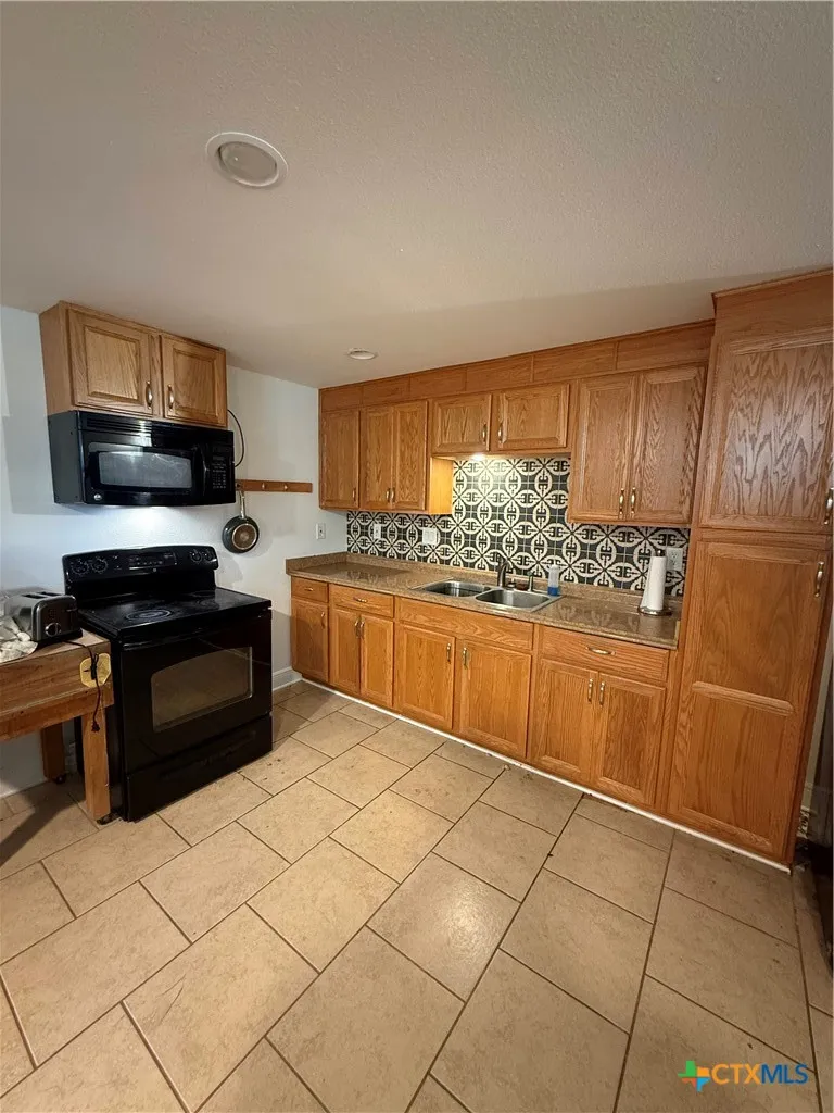 4130 Summit Drive New Braunfels, TX 78132