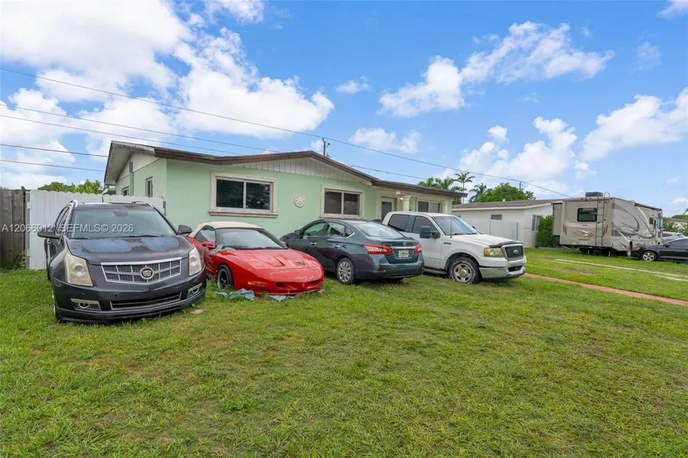 11940 SW 186th St Miami, FL 33177