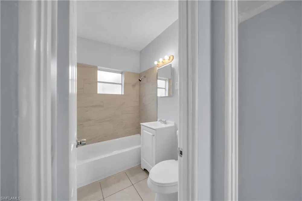 1527 Gardenia Avenue Fort Myers, FL 33916