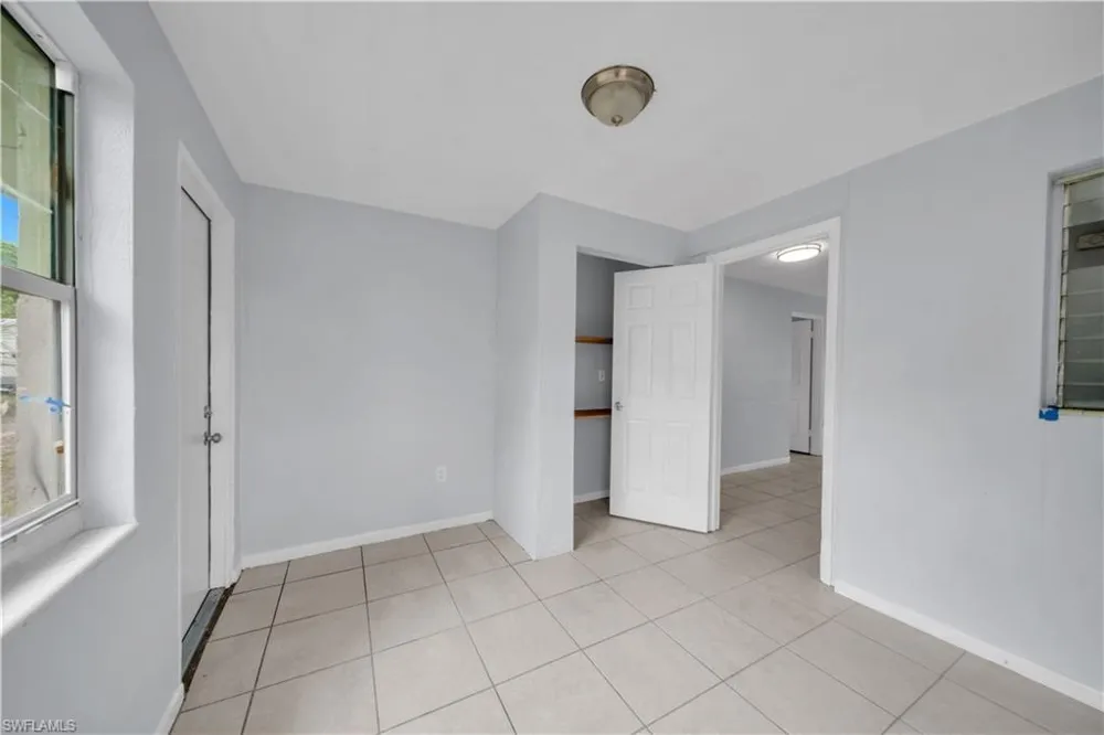 1527 Gardenia Avenue Fort Myers, FL 33916