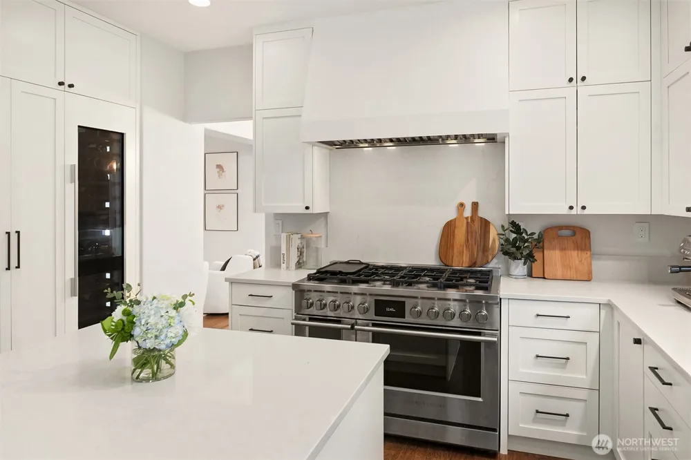 24046 SE 9th Court Sammamish, WA 98075