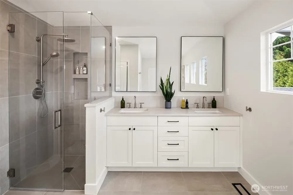 24046 SE 9th Court Sammamish, WA 98075
