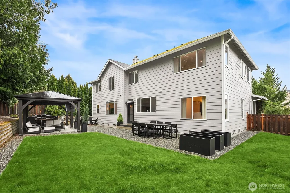 24046 SE 9th Court Sammamish, WA 98075