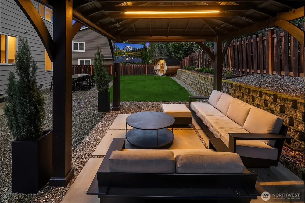 24046 SE 9th Court Sammamish, WA 98075