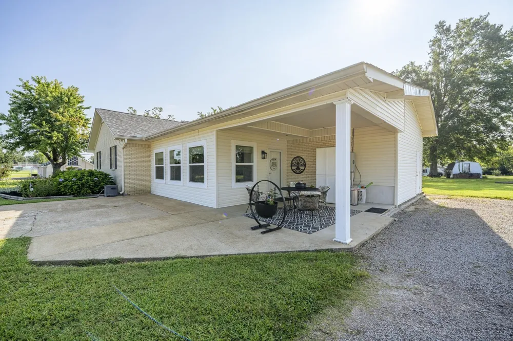 1150 PINHOOK DR Savannah, TN 38372