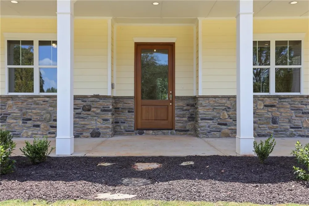114 Grove Park Drive Cornelia, GA 30531