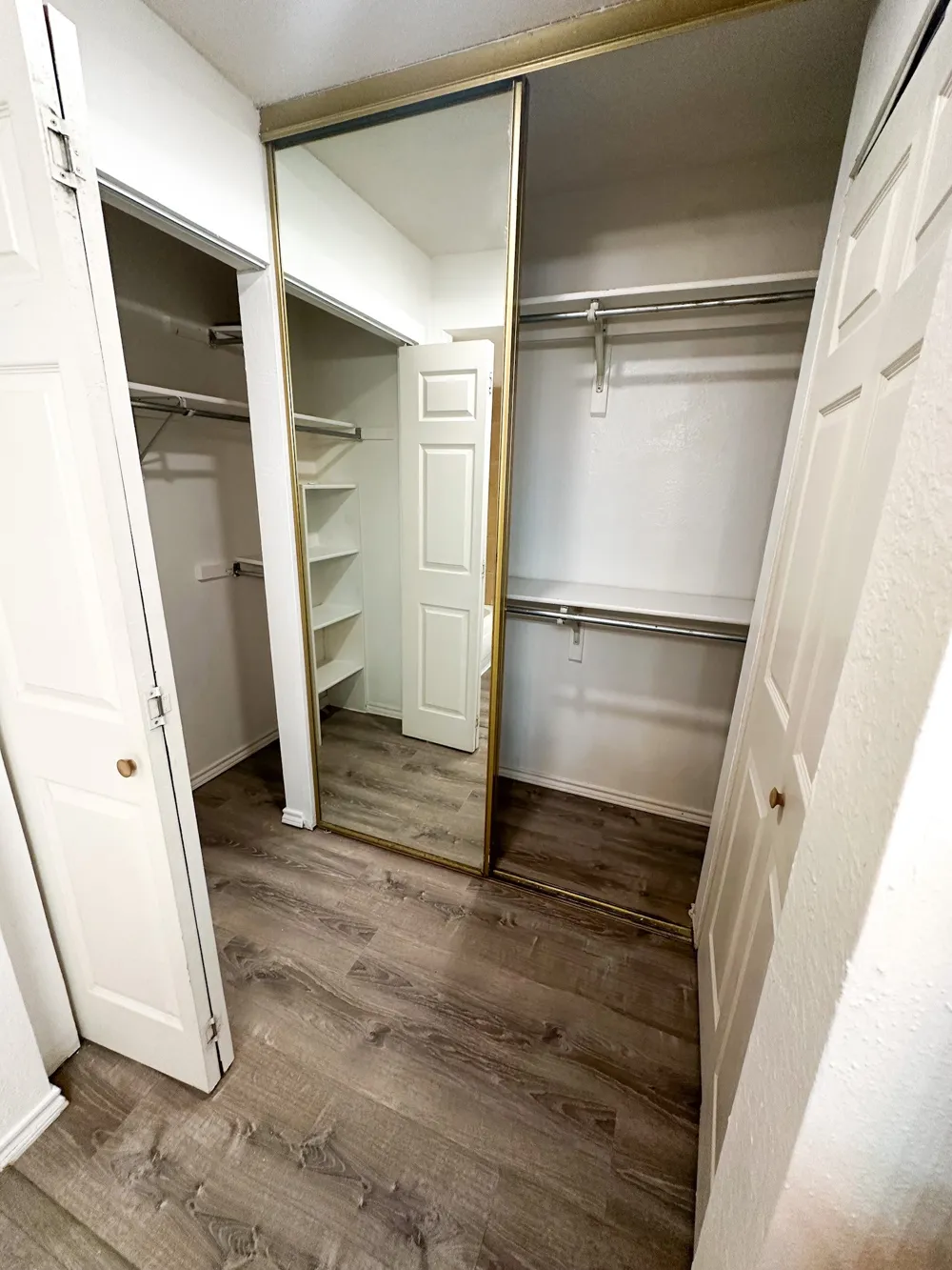 16301 Ledgemont Lane #273B Addison, TX 75001