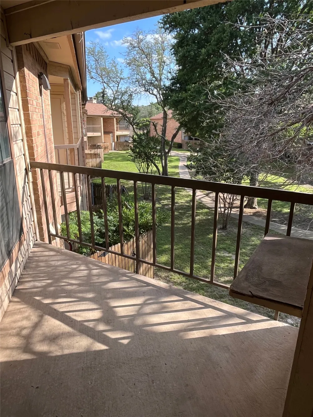 16301 Ledgemont Lane #273B Addison, TX 75001