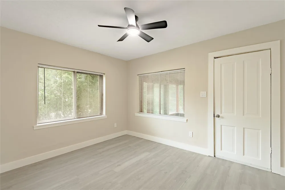 1107 W Dogwood Street Woodville, TX 75979