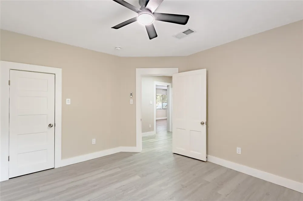 1107 W Dogwood Street Woodville, TX 75979