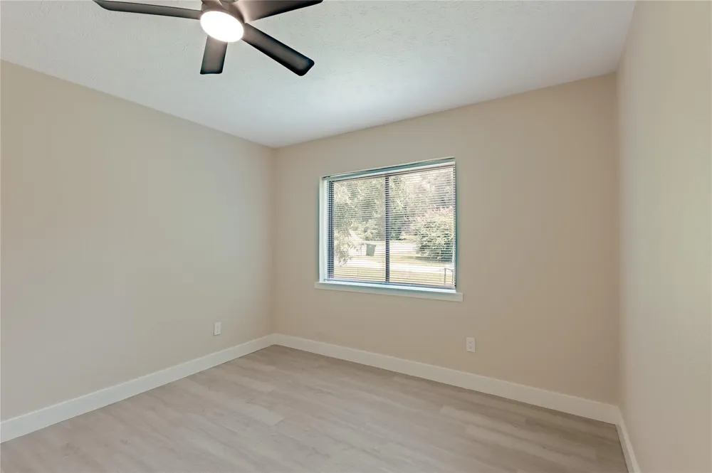 1107 W Dogwood Street Woodville, TX 75979