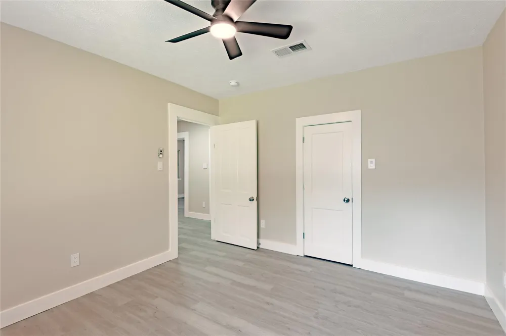 1107 W Dogwood Street Woodville, TX 75979