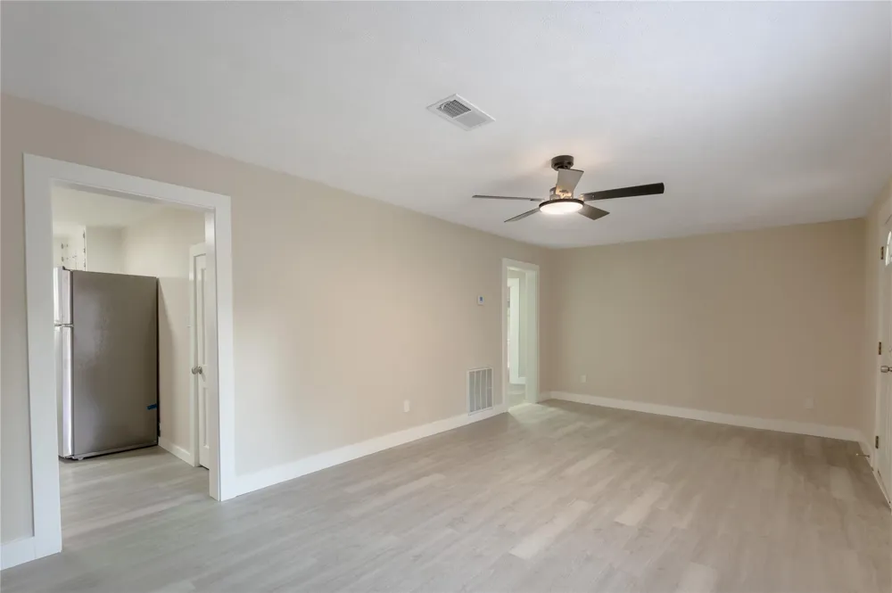 1107 W Dogwood Street Woodville, TX 75979