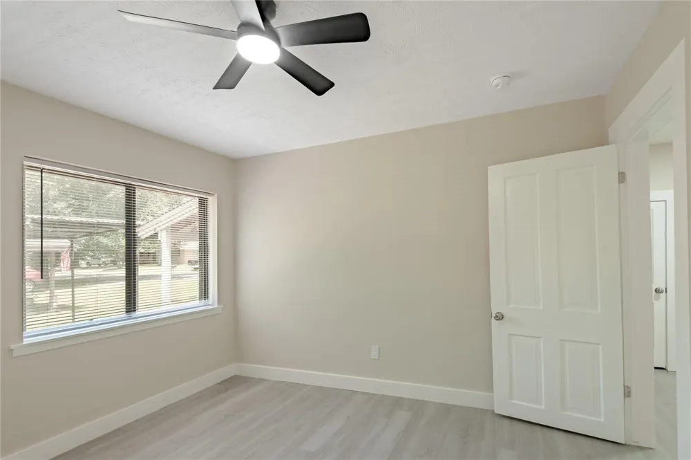 1107 W Dogwood Street Woodville, TX 75979