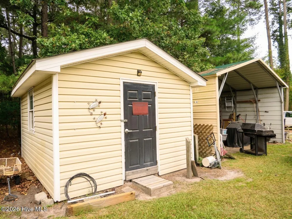 4212 West Prince Road Farmville, NC 27828