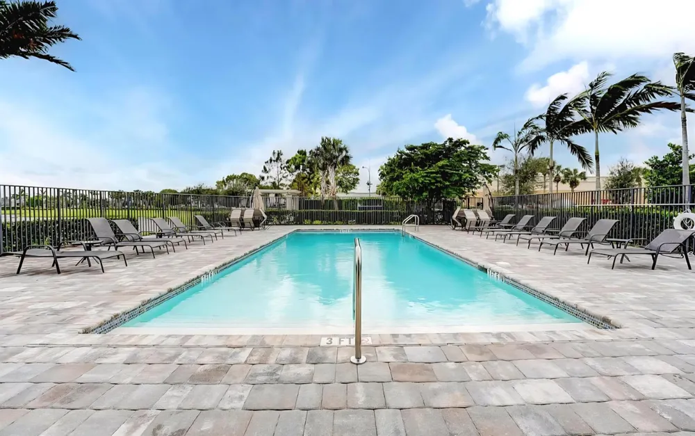 8626 Via Mar Rosso Lake Worth, FL 33467
