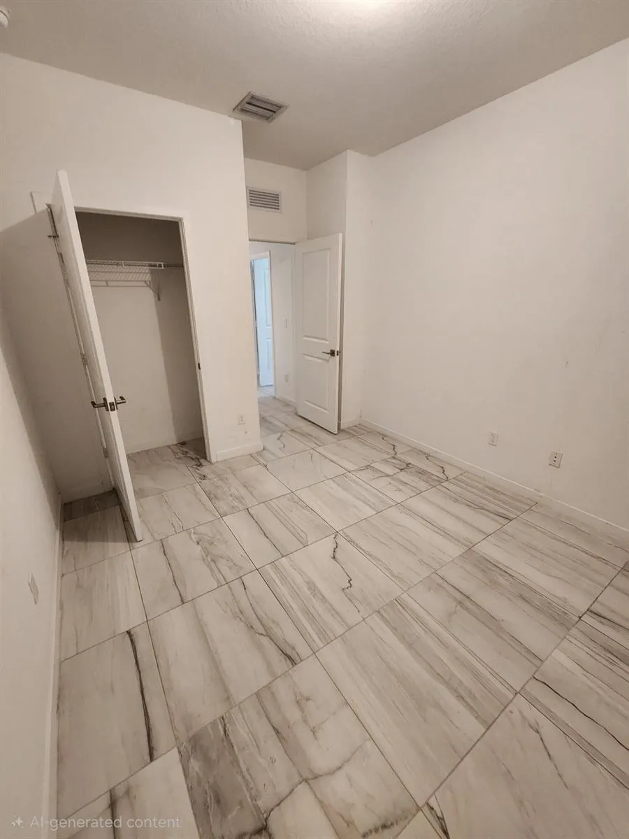 8626 Via Mar Rosso Lake Worth, FL 33467
