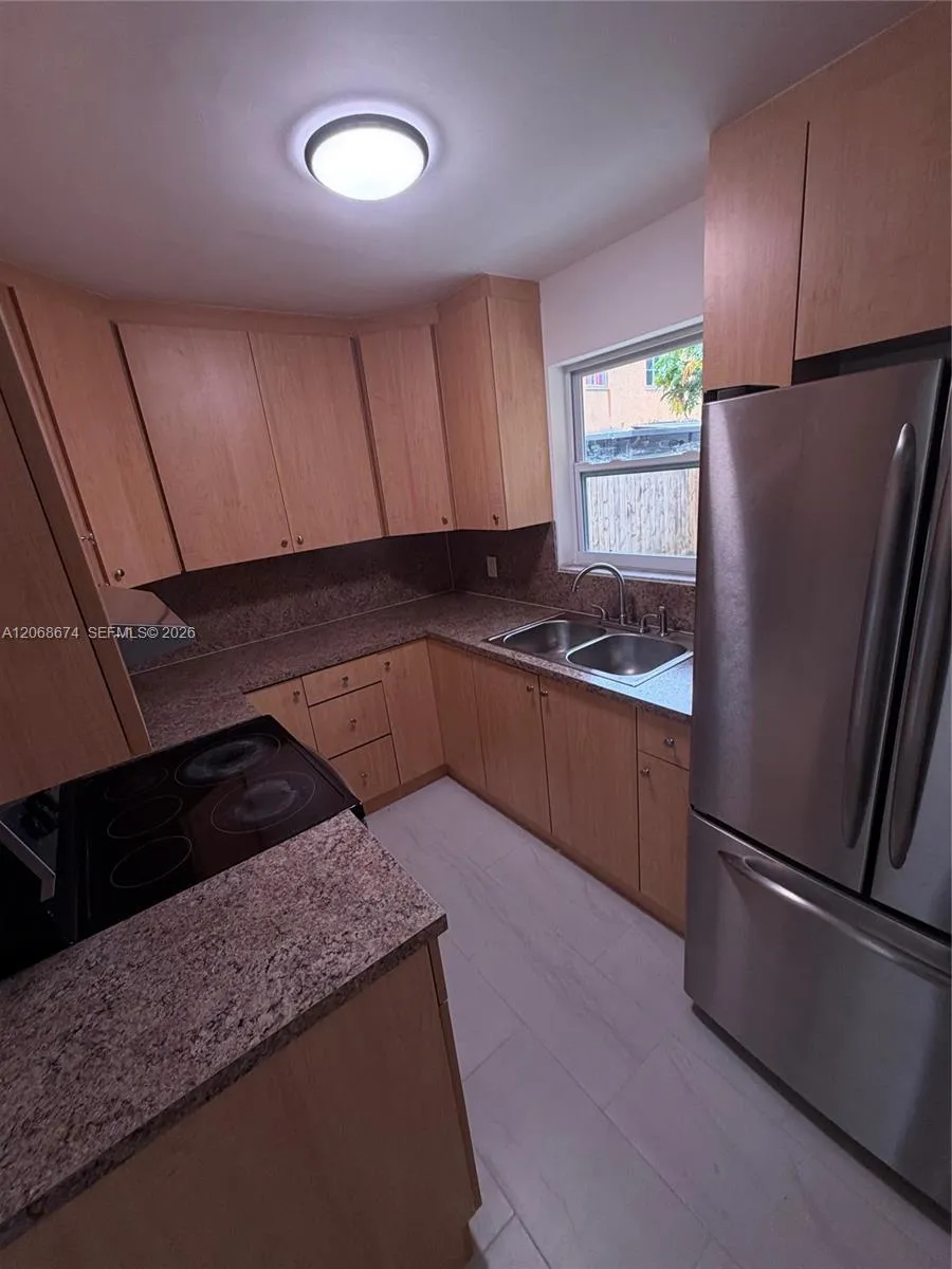 70 SW 14th Ter Homestead, FL 33030