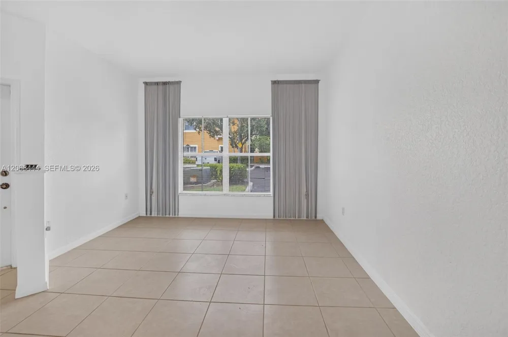 218 Lake Monterey Cir Boynton Beach, FL 33426
