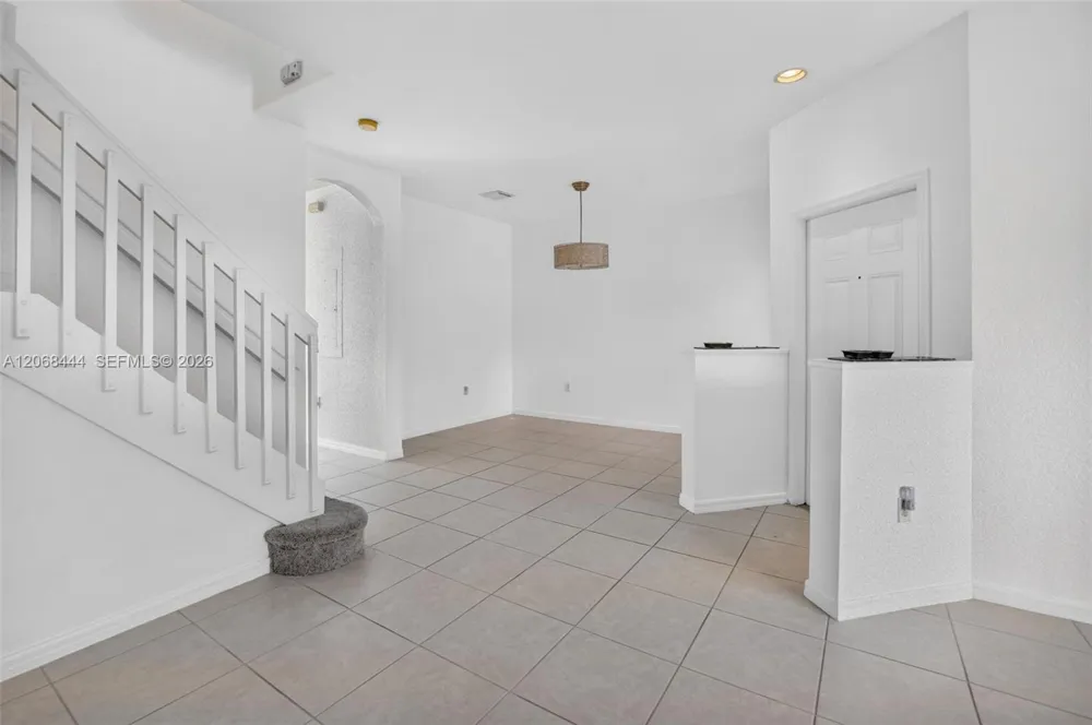 218 Lake Monterey Cir Boynton Beach, FL 33426