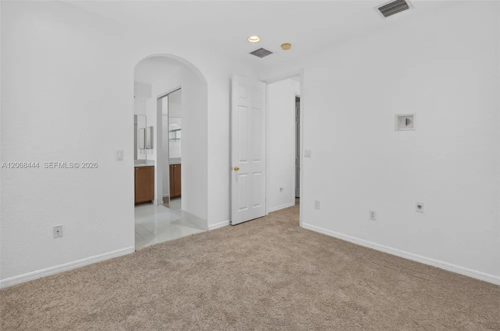 218 Lake Monterey Cir Boynton Beach, FL 33426