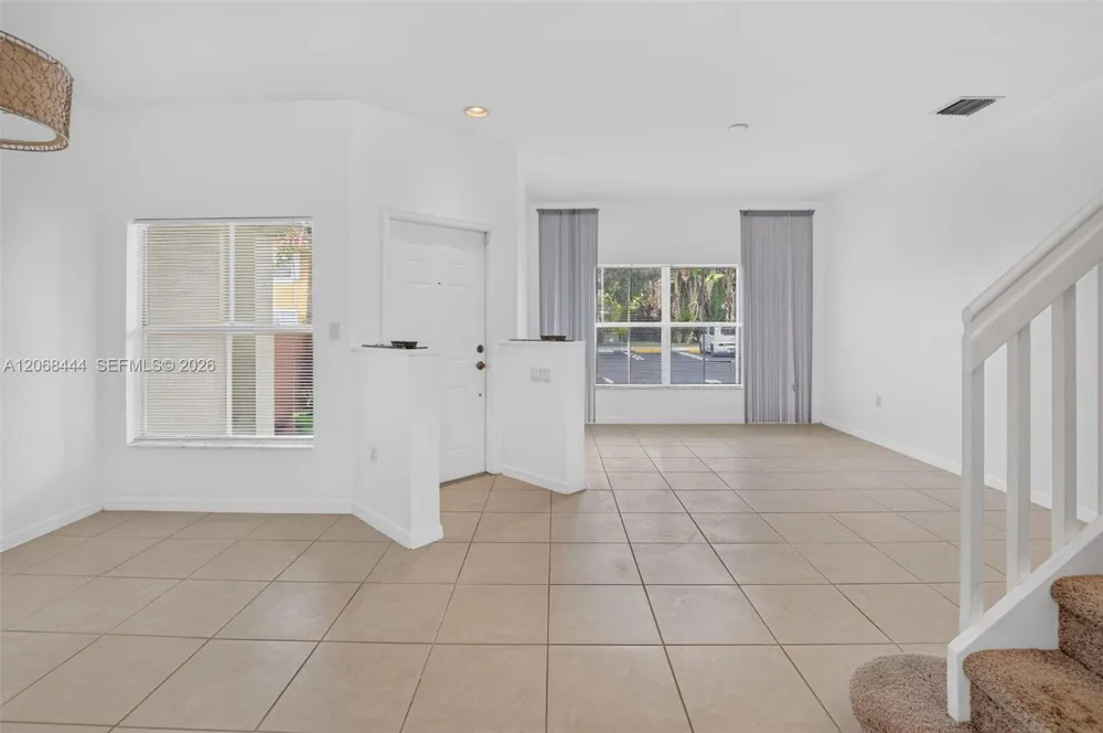 218 Lake Monterey Cir Boynton Beach, FL 33426
