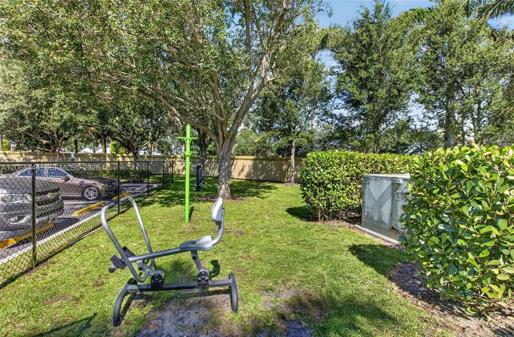 218 Lake Monterey Cir Boynton Beach, FL 33426