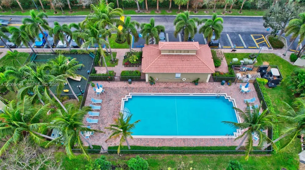 218 Lake Monterey Cir Boynton Beach, FL 33426