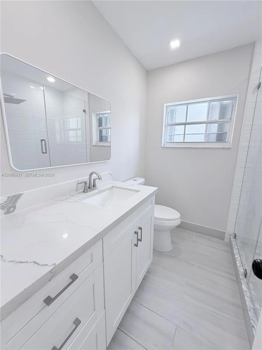 4492 NW 180th St Miami Gardens, FL 33055