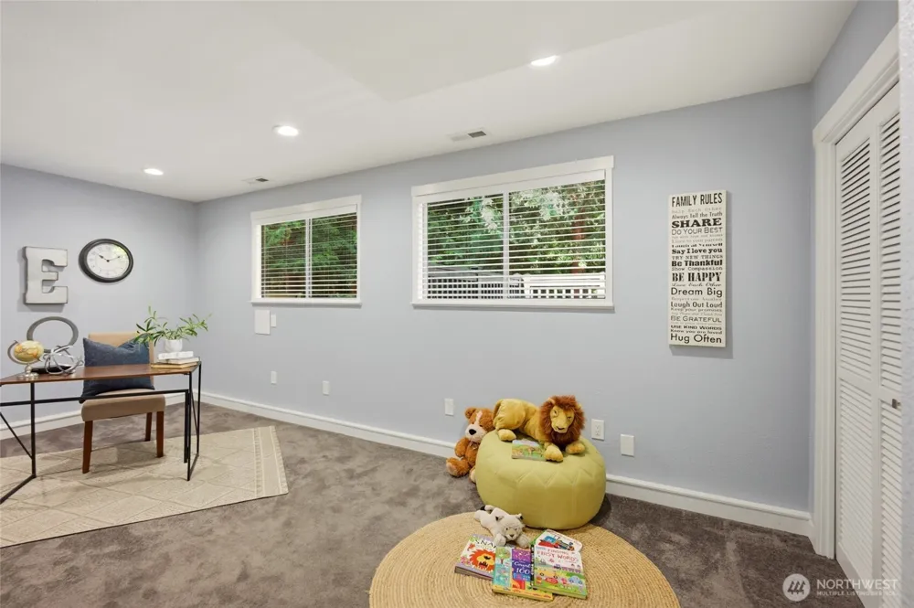 5115 Monticello Drive Edmonds, WA 98026