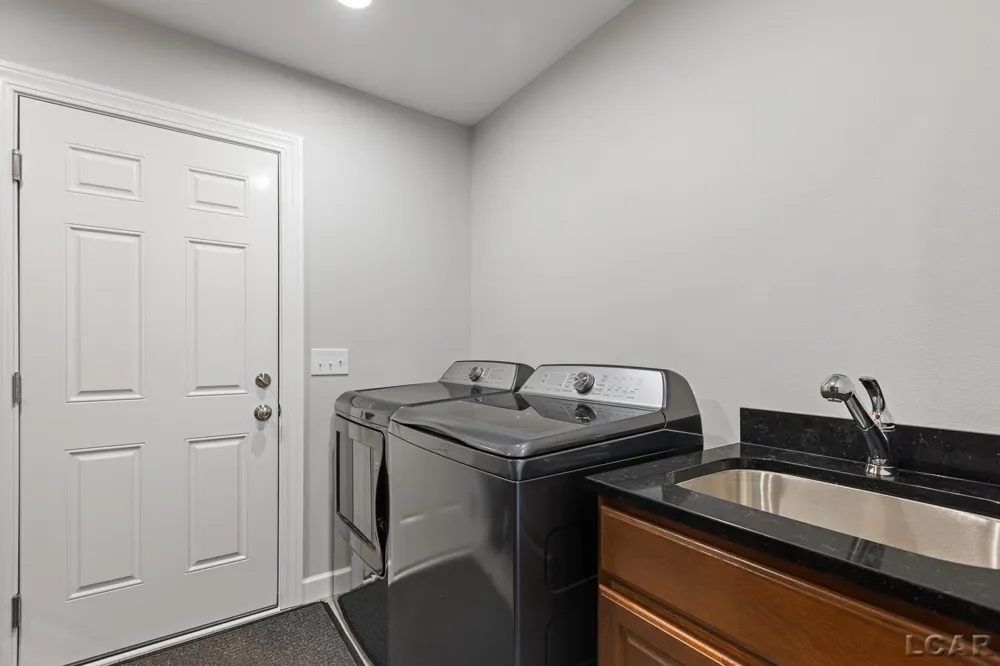 3326 Pender Court Adrian Township, MI 49221