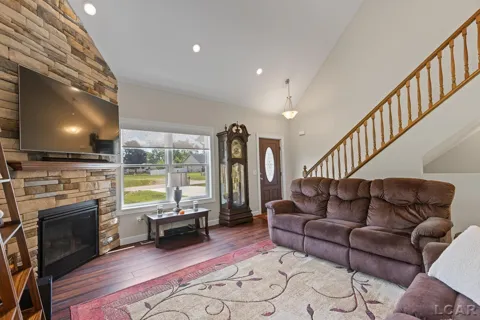 3326 Pender Court