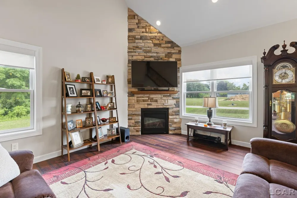 3326 Pender Court Adrian Township, MI 49221