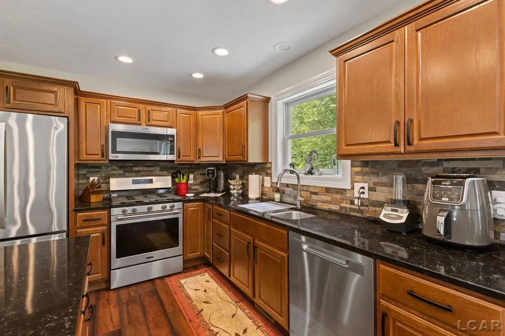 3326 Pender Court Adrian Township, MI 49221
