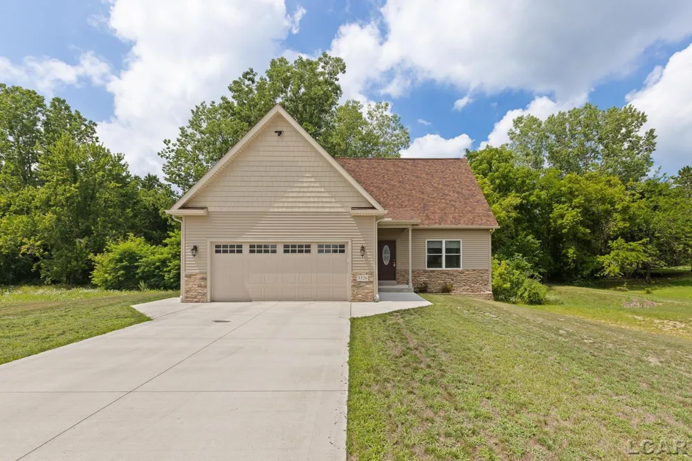 3326 Pender Court Adrian Township, MI 49221