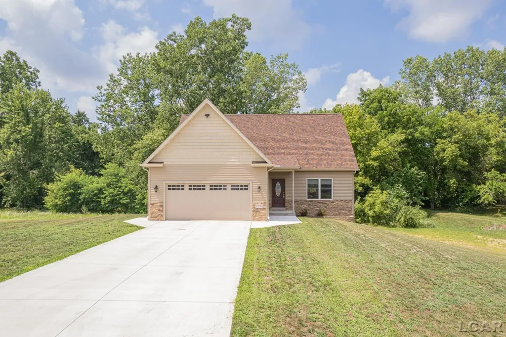 3326 Pender Court Adrian Township, MI 49221