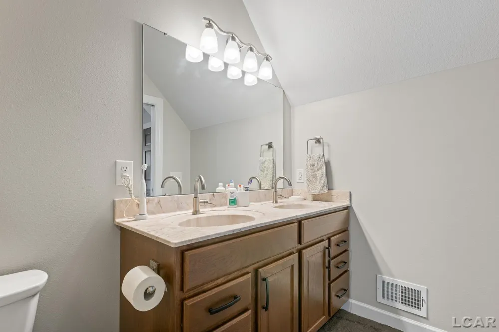 3326 Pender Court Adrian Township, MI 49221
