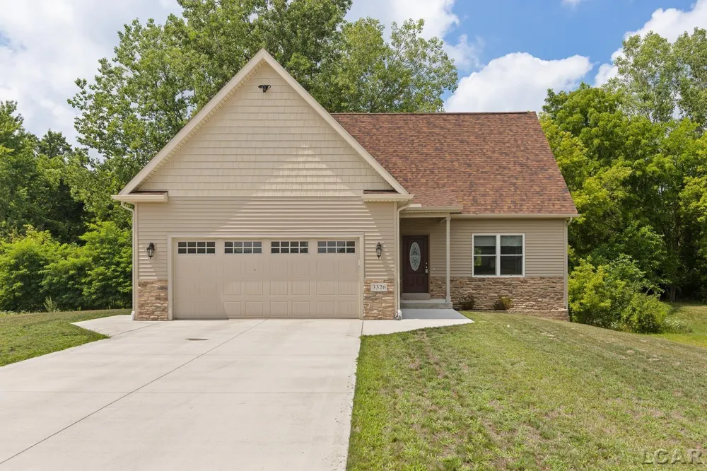 3326 Pender Court Adrian Township, MI 49221