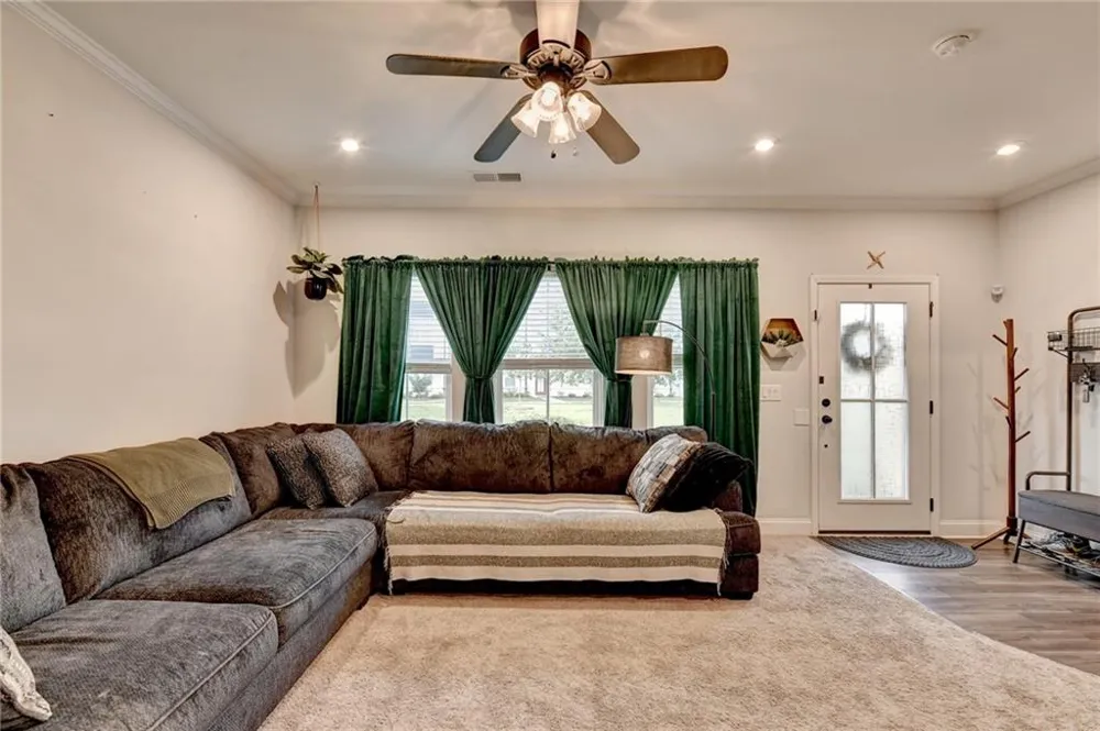 505 Hardy Drive Acworth, GA 30102
