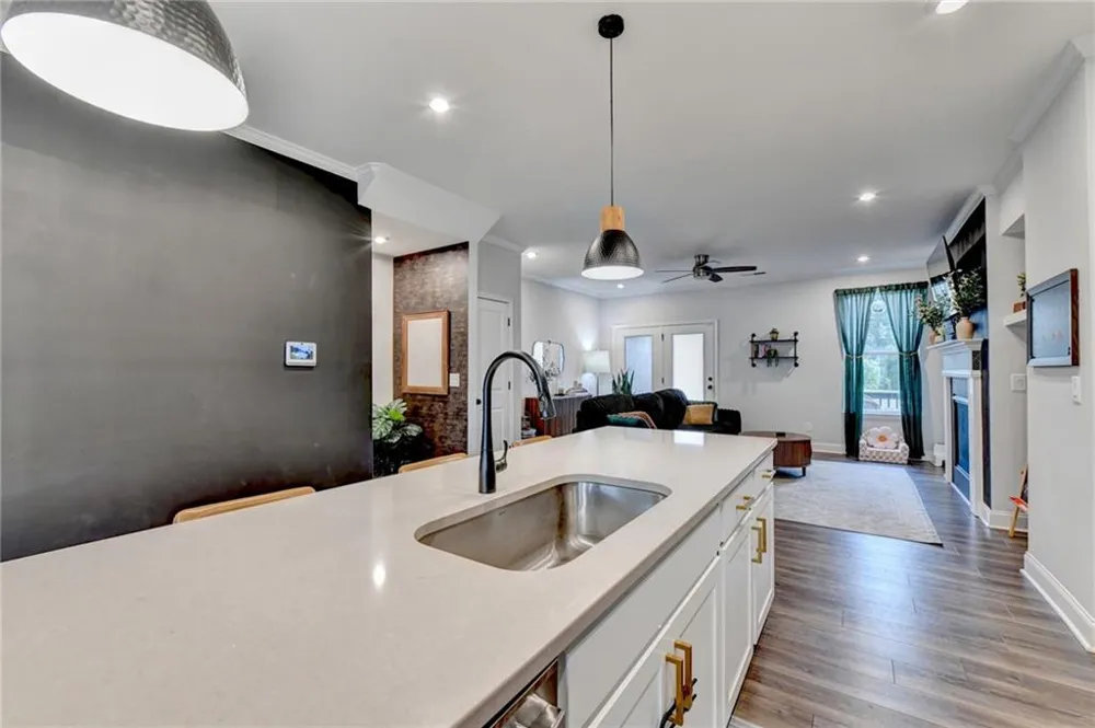 505 Hardy Drive Acworth, GA 30102