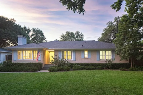 6117 Del Norte Lane