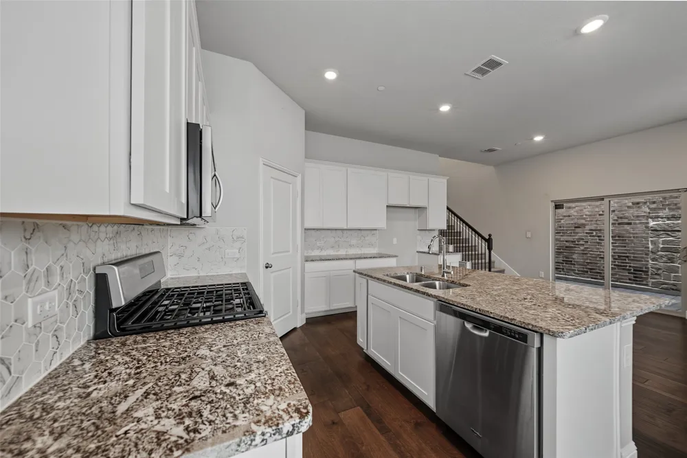 7513 Sunset Boulevard Rowlett, TX 75088