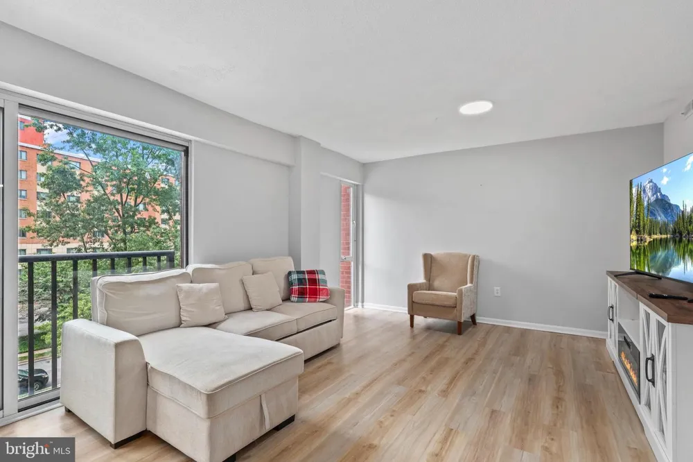 1300 ARMY NAVY DRIVE #320 Arlington, VA 22202
